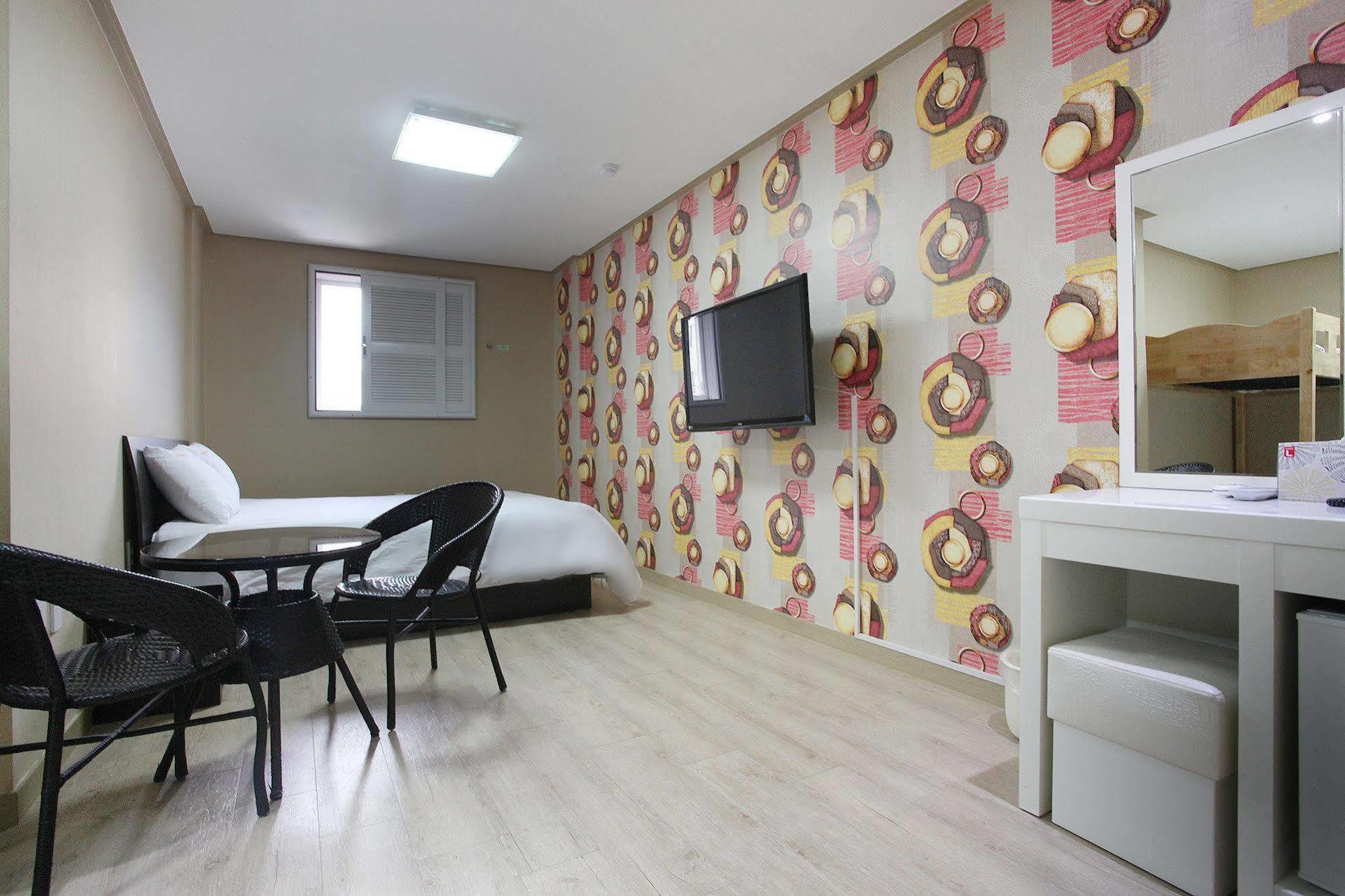 Orange Tree Hotel Čedžu Exteriér fotografie